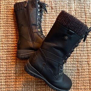COMFY MODA - Waterproof Leather Winter Boots With Sheepskin Lining - NWOT